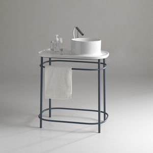 金属製洗面キャビネット 1