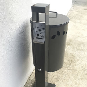 スタンド灰皿