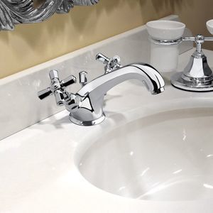 洗面器用ダブルハンドル混合水栓 1