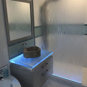 ガラス製バニティトップ