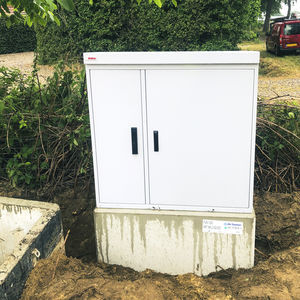 床置き配電盤用エンクロージャー