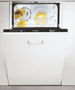 正面投入食器洗い機 1