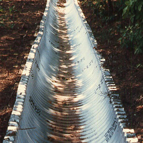 その他の素材／材料排水路 - DITCH LINER - Armtec - 不特定