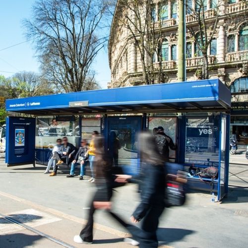 スチール製バスシェルター - JCDecaux - Mobilier Urbain - 溶融亜鉛メッキ鋼製 / スマート / ベンチ付き