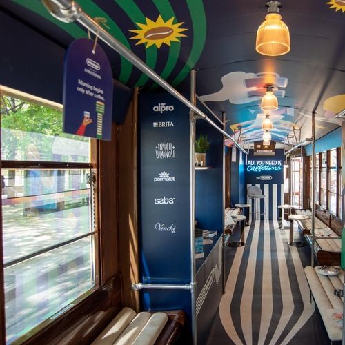 スチール製バスシェルター - JCDecaux - Mobilier Urbain - 溶融亜鉛メッキ鋼製 / ベンチ付き / LED