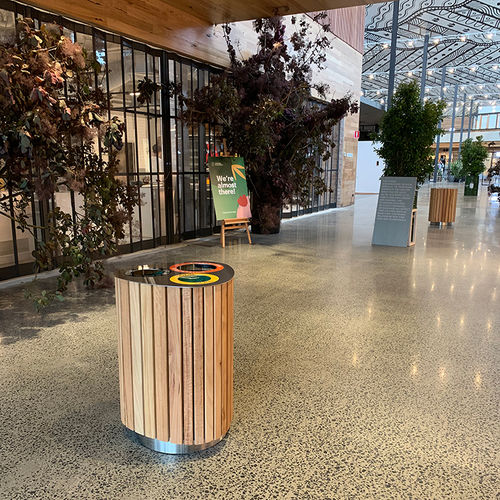 公共用ゴミ箱 - AVOCA - botton & gardiner urban furniture - リサイクル / ステンレス製 / ハード ウッド製