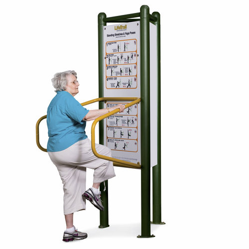 お年寄り向けフィットネス器具 - LIFETRAIL® : STANDING STRETCHES & YOGA POSES - PLAYWORLD