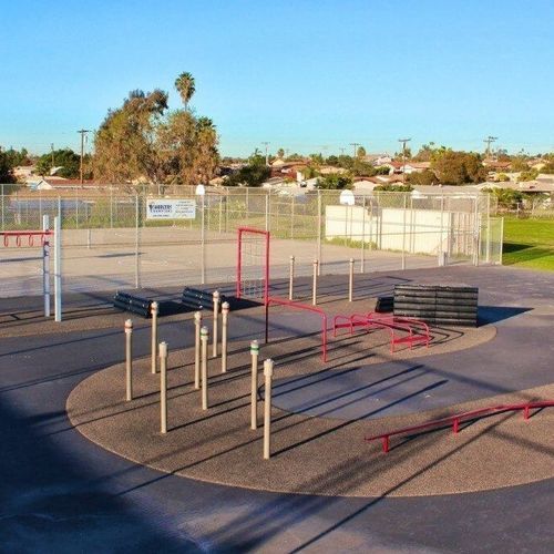 業務用障害物コース - progressive design playgrounds - スラローム用 / プラットフォーム / 走り高跳び