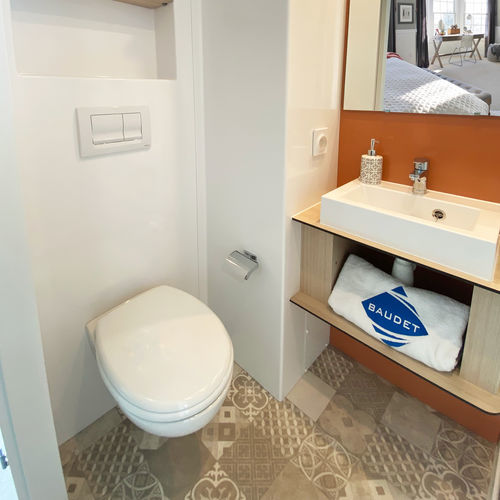 現代風バスルーム - BORA - BAUDET SA - ポリエステル製 / 学生寮用 / プレキャスト