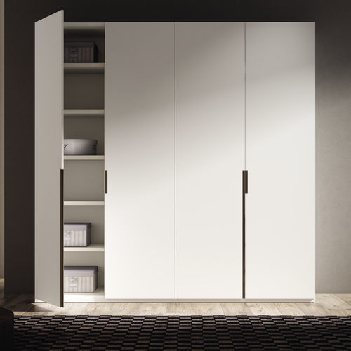コーナー用ワードローブ - Norma 203 - MUEBLES MESEGUE, S.A. - モジュール式 / 壁取り付け / 組み込み型