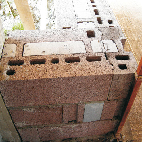 ホローコンクリートブロック Supertermico B 30t 6t Paver 耐荷重壁 断熱材入り