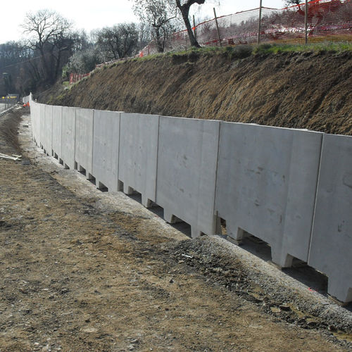 コンクリート製擁壁 - L-SHAPED WALLS - Paver - モジュール式 / プレハブ / 橋梁建設