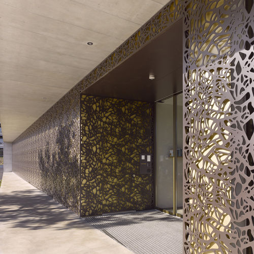屋外用装飾パネル - CELLON - MULTIPLE DWELLING MESSER SOLOTHURN - Bruag Design Factory AG - 壁取り付け式 / HPL / 穴あき