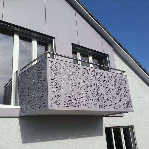 HPL手すり - CELLON - EFH FROHHEIMSTRASSE WALLISELLEN - Bruag Design Factory AG - パネル付き / 屋外用 / 階段用