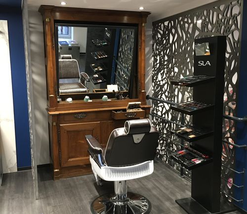 家具用装飾パネル - HAIRDRESSER FRIMOVSSE - Bruag Design Factory AG - 間仕切壁用 / 壁取り付け式 / MDF