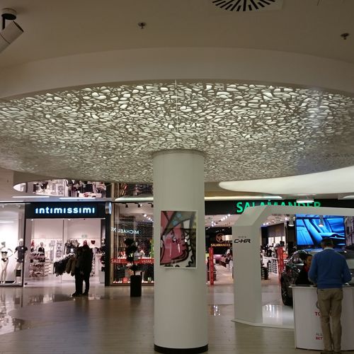 仮天井用吸音パネル - MOM SHOPPING MALL BUDAPEST - Bruag Design Factory AG - MDF / 長方形 / 業務用