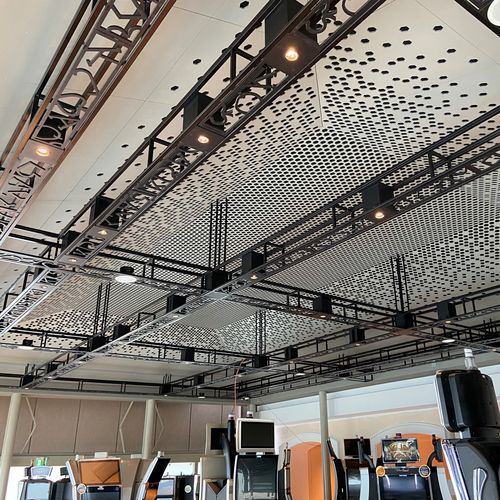 木製仮天井 - FORMBOARD TOP PINE REGENCY CASINO THESSALONIKI - Bruag Design Factory AG - パネル / 防音 / 有孔