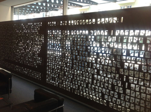 屋内用装飾パネル - LAW FIRM ZURICH - Bruag Design Factory AG - MDF / 穴あき / 面格子