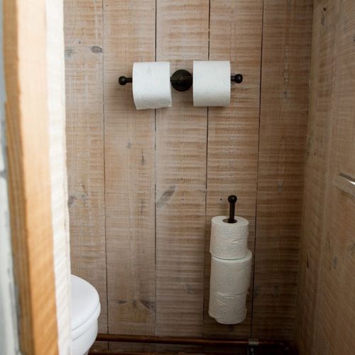 壁取り付け式トイレットロール紙保持具 - DOUBLE - Dauby - 古い鉄製 / ローブロンズ製 / 生の金属製