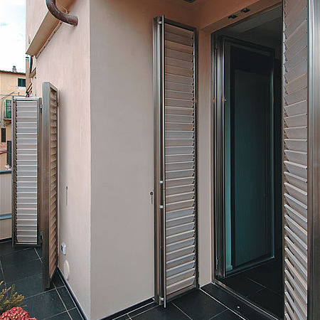 ヒンジ付きシャッター - PRIVATE VILLA - LF ITALY - ステンレススチール製 / ドア用 / オーダーメイド