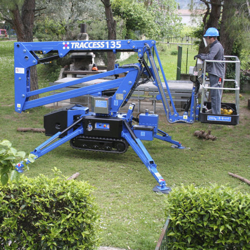 工事現場用高所作業車 - TRACCESS 135  - CTE - 屋外用 / 自動