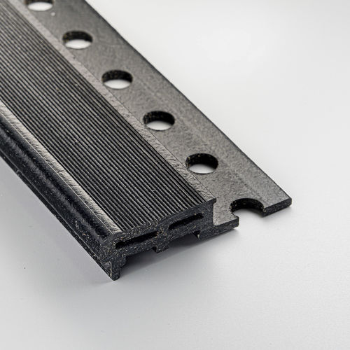 PVC階段用段鼻部材 - 0PELR series | 12.5X45 - ALUMACER® - 滑り防止