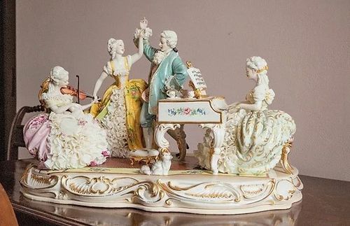 磁器製彫刻 - Pleasant time - Porcellane Principe snc - 多色