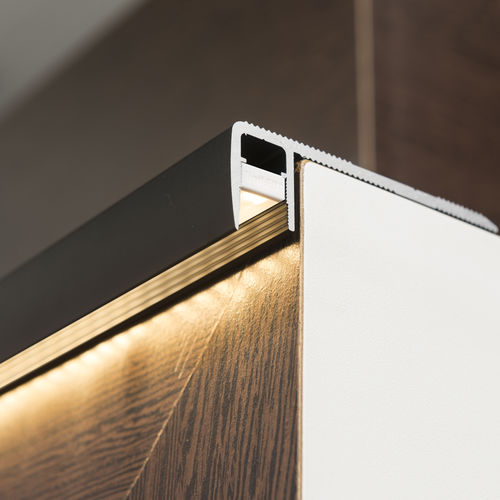 アルマイト処理されたアルミ製階段用段鼻部材 - STAIR PROFILE INDIRECT - Triolight - LED プロファイル