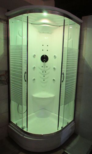 コーナータイプハイドロマッサージキャビン - ECO - hydrobs - 発光 / ガラス製 / クロム