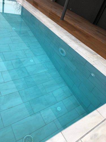 ワンピースプール - Tilestone Pools one piece tiled pools - 自立型 / ウォール / オーダーメイド