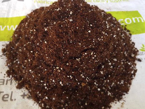 ココナッツ ファイバー製植物育成培地 - Pelemix Ltd - ばら詰め / 袋入り