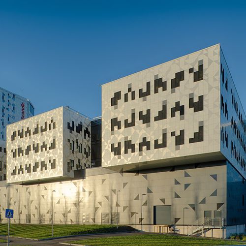 パネルサイディング - SCANDIC HOTEL TRONDHEIM - ALUCOBOND - アルミニウム / 複合素材 / インターロッキング