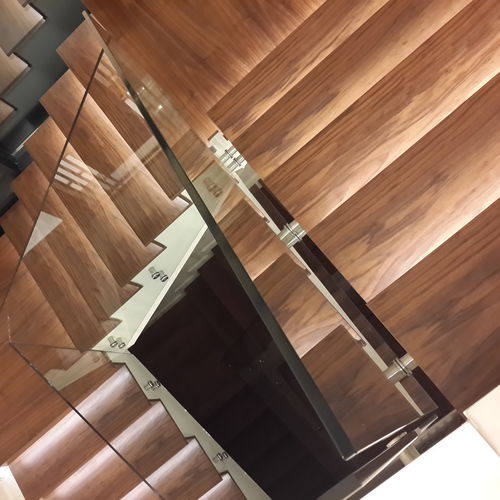 U字型階段 - Tugra Mobilya - 木製ステップ / 木枠 / 商業用ビル