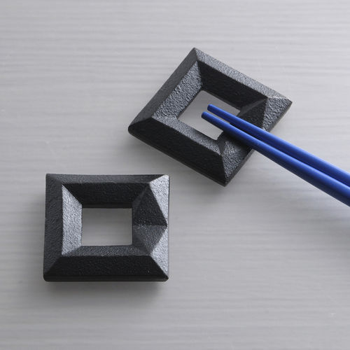 金属製箸置き - CH-80 - Chushin Kobo Co., Ltd.