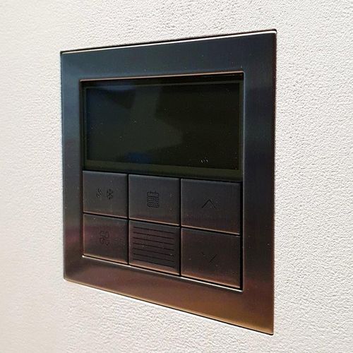 パーティション用アクセスハッチ - 058-1-558 - Wall-Smart - 正方形 / 複合素材 / 組み込み型