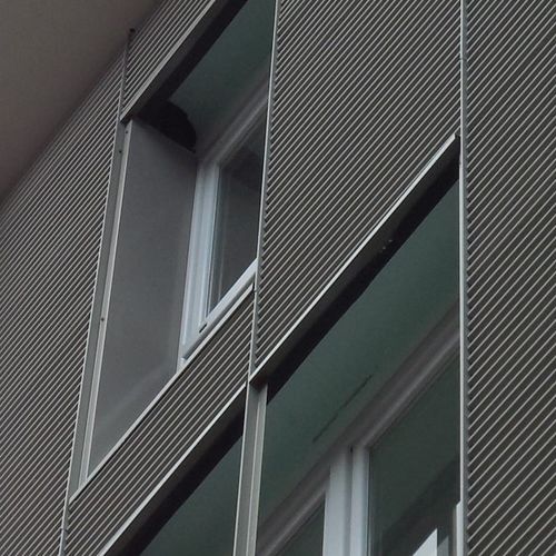 板状サイディング - BAÏNE® - ArcelorMittal Building Solutions - ステンレス製 / 溶融亜鉛メッキ鋼製 / 亜鉛-アルミニウム製