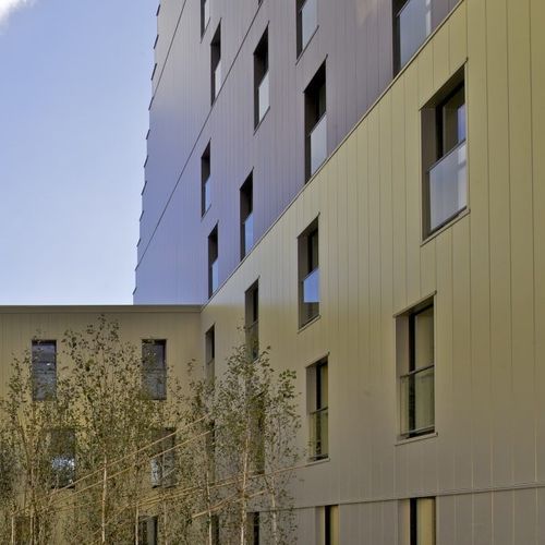 薄板サイディング - HAIRPLAN® 300 - ArcelorMittal Building Solutions - カセット / スチール製 / 滑らかな仕上げ