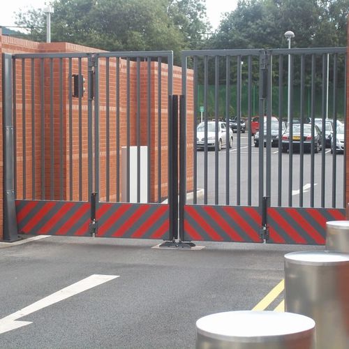 折たたみ式ゲート Broughton 370 Heras 亜鉛めっき鋼製 柵型 駐車場