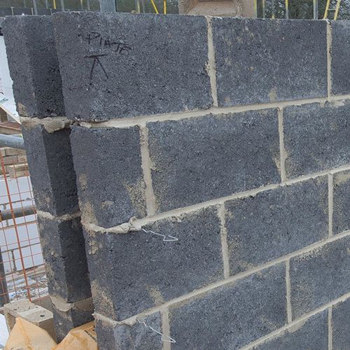 ソリッドコンクリートブロック - HEMELITE - Tarmac Building Products - 軽量骨材 / 仕切り壁用 / 耐荷重壁