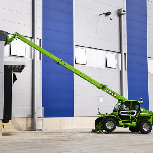 積載用伸縮自在フォークリフト - P 40.12 - MERLO - ハンドリング用 / 持ち上げ用 / 工事現場用