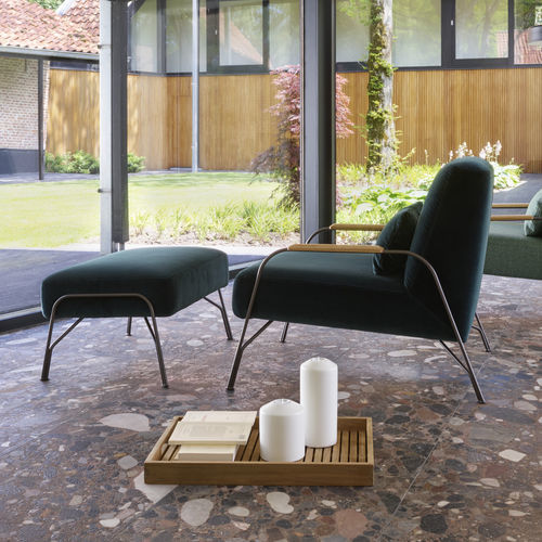 現代風アームチェア - HUMPHREY - Ligne Roset - 革製 / 布製 / スチール製