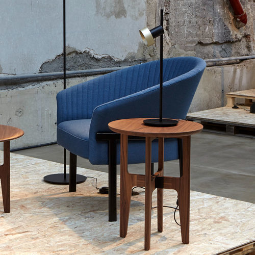 現代風アームチェア - VALMY - Ligne Roset - 布製 / ポリウレタン フォーム製 / 合板