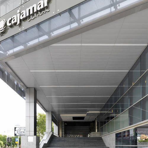 金属製仮天井 - Armstrong Q-Clip, Q-Clip F, R-Clip, R-Clip F - Knauf Ceiling Solutions - タイル / 外側 / リサイクル可