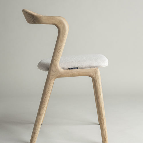 現代風チェア - Otto - Pommier Furniture - 屋内用 / 布製 / オーク材製脚