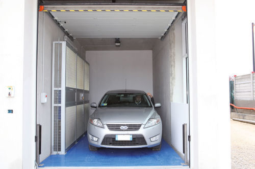 引張り自動車用エレベーター - TOTALMOVE - O.ME.R. SpA - 油圧式 / 電動式 / 機械式
