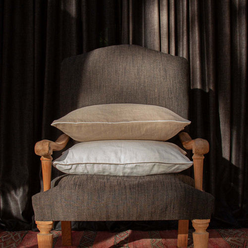 ソファー用クッション - CLASSIC - dELENZO LINEN FROM EUROPE S.L - 椅子用 / ベッド用 / 長方形