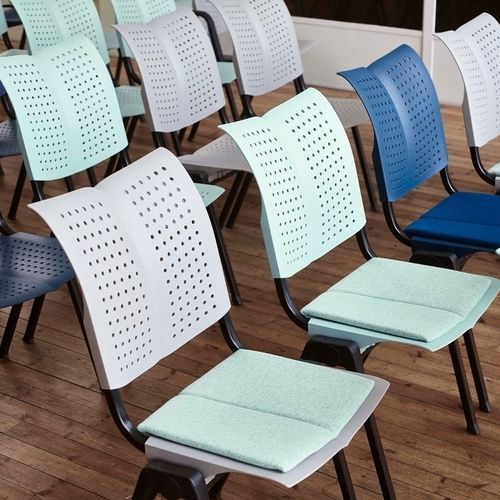 現代風会議室用椅子 - CONVENTIO WING 9821 - HÅG - 屋内用 / プラスチック製 / 金属脚