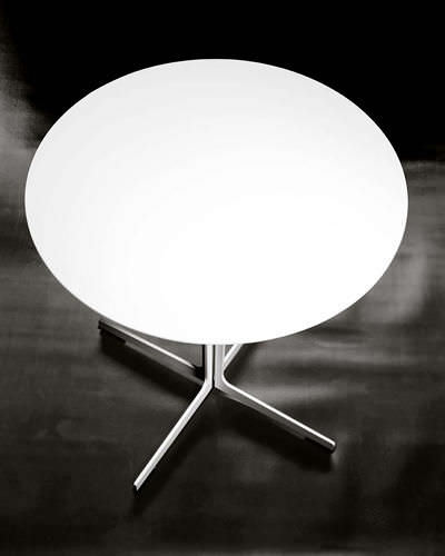 現代風ビストロ用テーブル - SPLIT - Tacchini - 金属製 / 円形 / 家庭用