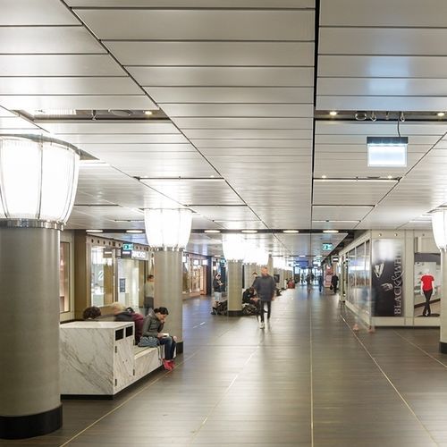 金属製仮天井 - Luxalon® Tiles - Hunter Douglas Architectural - タイル / オフィス用 / 会議室用