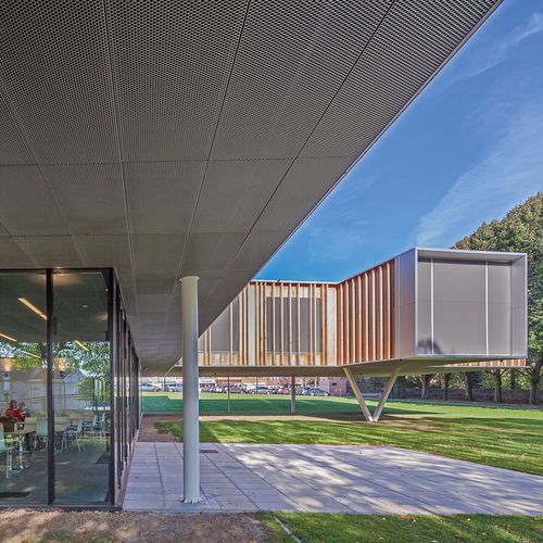 パネル仮天井 - Luxalon® Planks Stretch - Hunter Douglas Architectural - 金属製 / オフィス用 / 会議室用